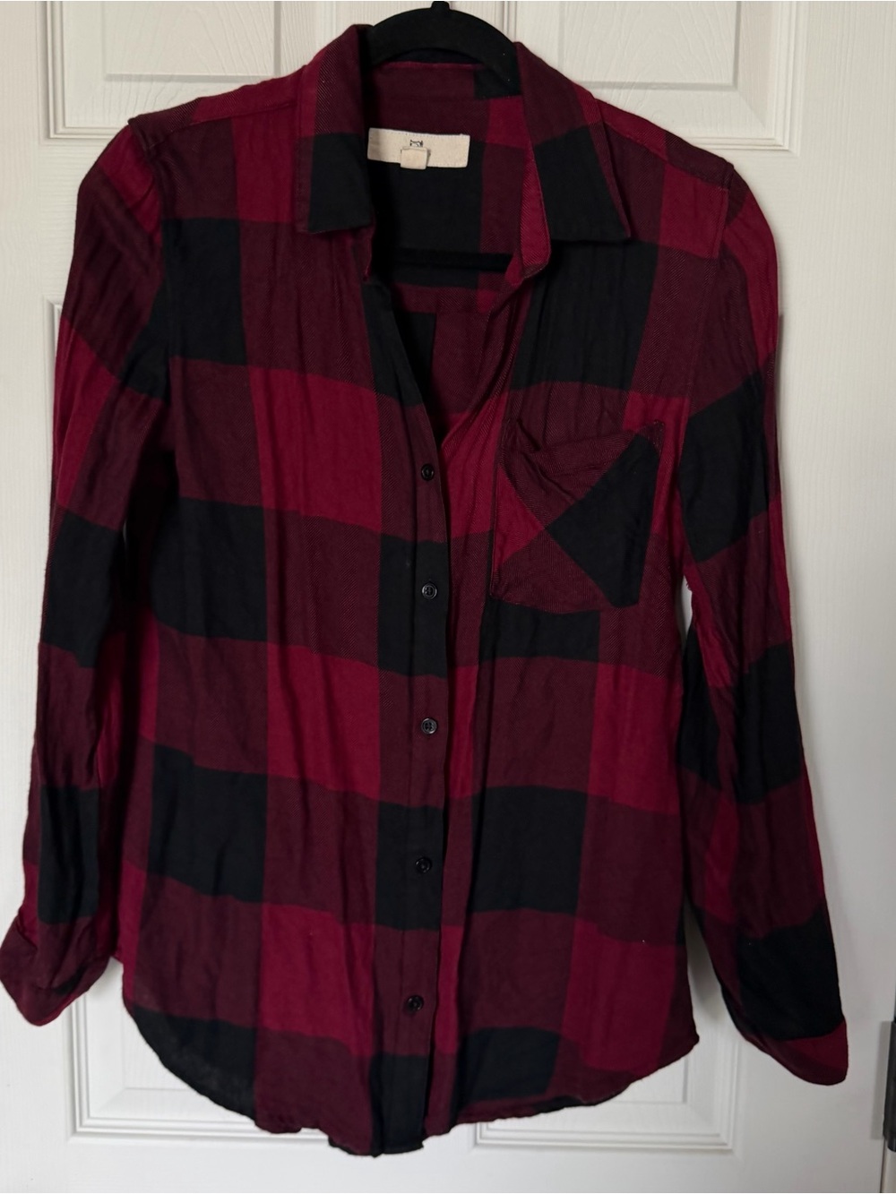Thread & Supply Red and Black Buffalo Check Plaid Flannel Shirt - Small